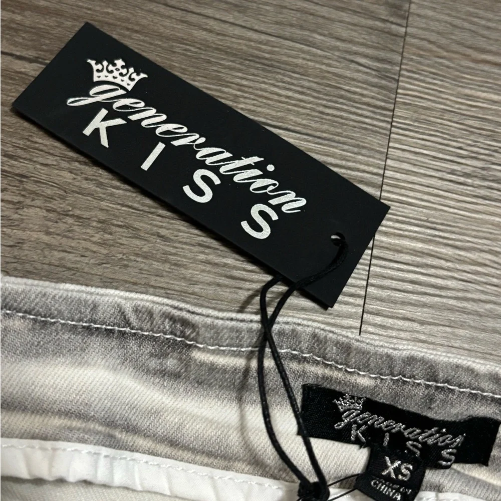 NWT Dolls Kill / Generation Kiss White Sofie Belted Skirt - Picture 5 of 5
